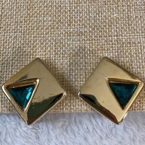Vintage‎ Gold Tone Clip on Earrings w/ Green Rhinestones